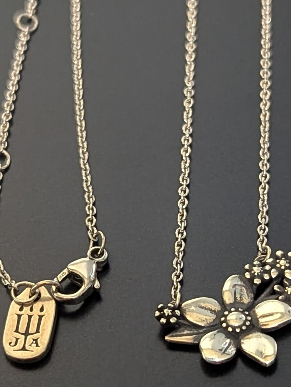 James Avery Retired Floral Adjustable (18"-20") Necklace Sterling Silver - Picture 3 of 3